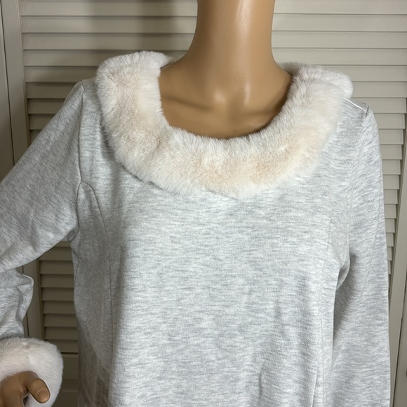 NWT Soft Surroundings Aprés Ski Faux Fur Top Medium - Picture 3 of 12